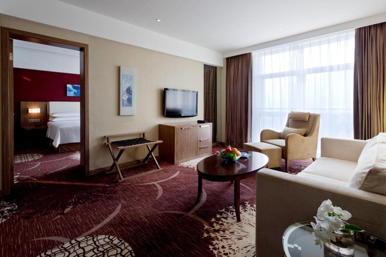 Four Points By Sheraton Tai'An Тай'ан Екстериор снимка